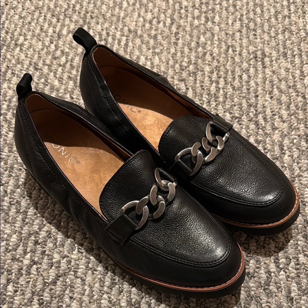 Vionic Black Leather Loafers with Silver Chain Detail